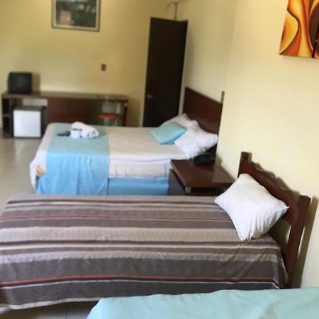 Hotel Viru Viru II Санта-Крус-де-ла-Сьерра Экстерьер фото
